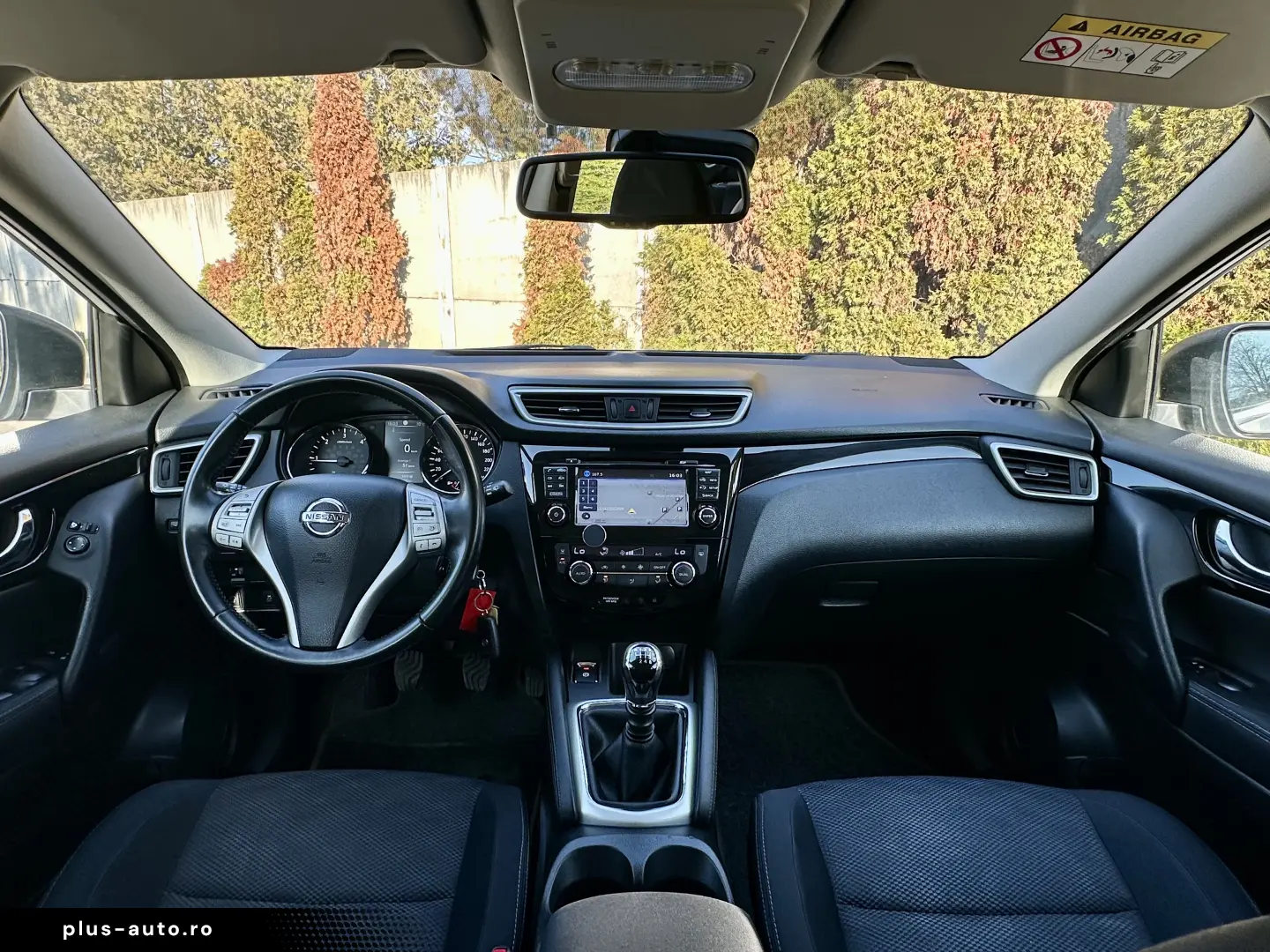 Nissan Qashqai 2015 183.000KM Lane Assist Garantie Rate