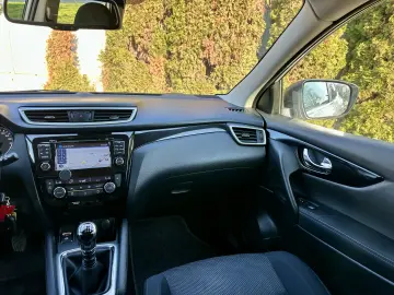 Nissan Qashqai 2015 183.000KM Lane Assist Garantie Rate