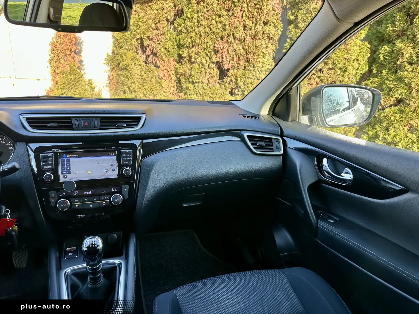 Nissan Qashqai 2015 183.000KM Lane Assist Garantie Rate