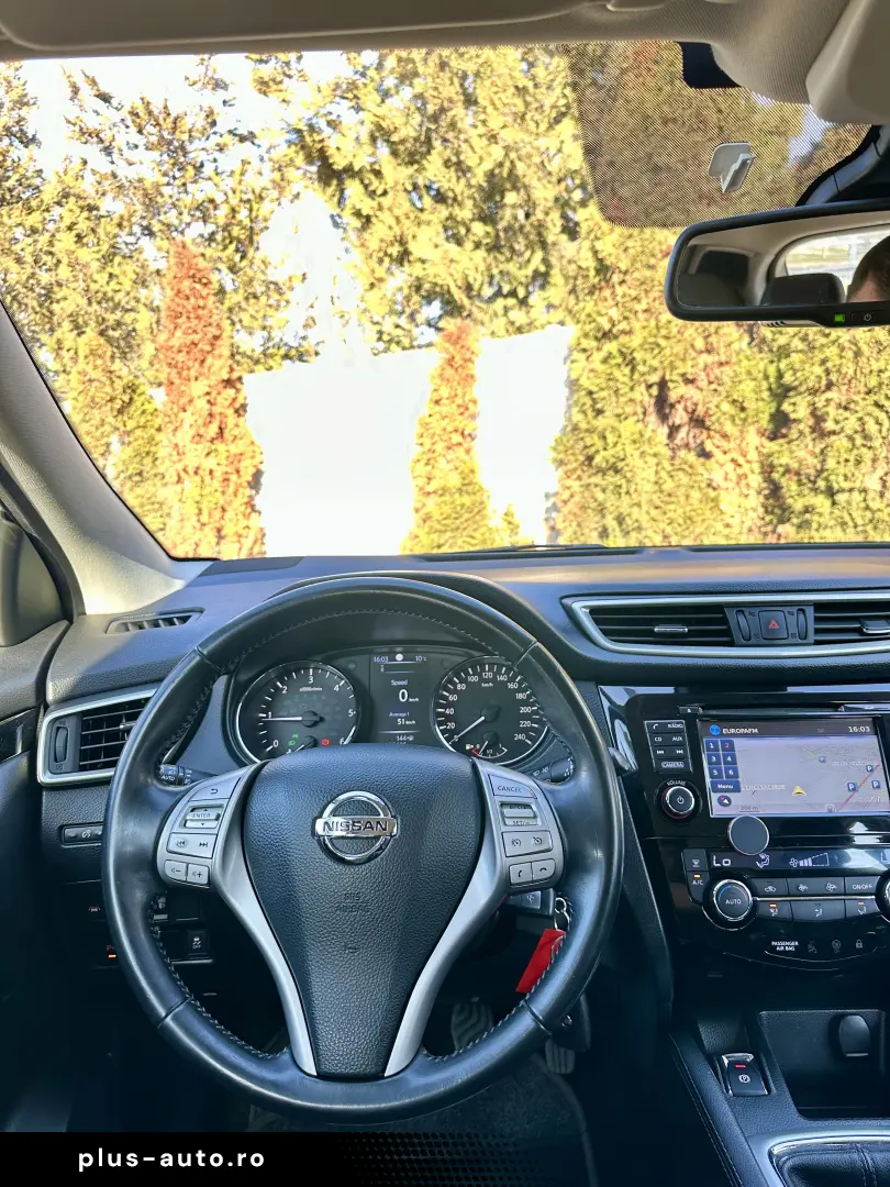 Nissan Qashqai 2015 183.000KM Lane Assist Garantie Rate
