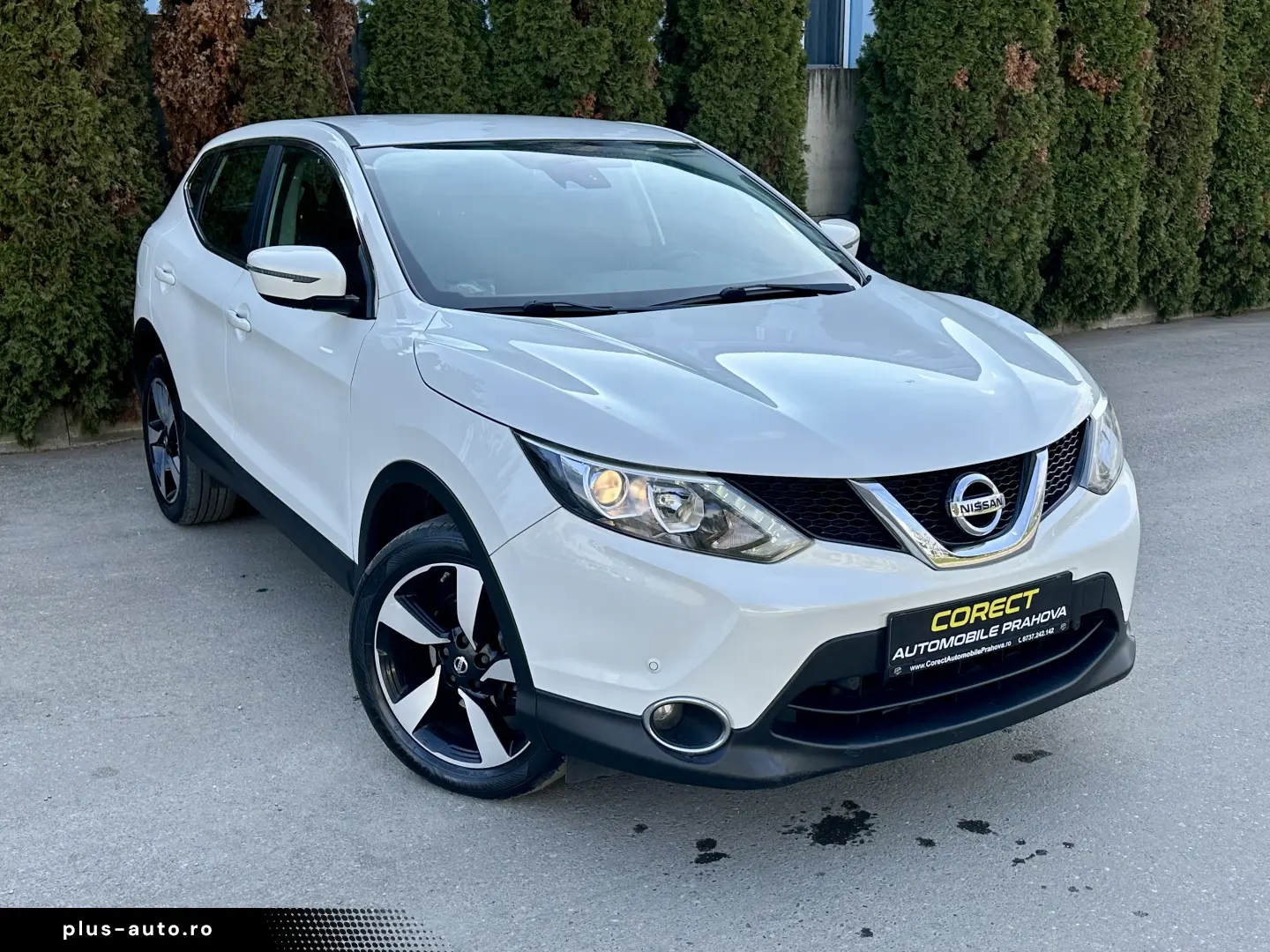 Nissan Qashqai 2015 183.000KM Lane Assist Garantie Rate