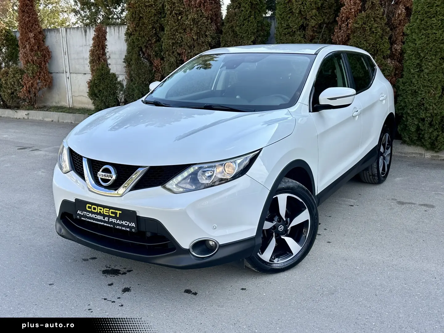 Nissan Qashqai 2015 183.000KM Lane Assist Garantie Rate