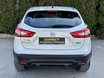 Nissan Qashqai 2015 183.000KM Lane Assist Garantie Rate