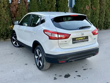 Nissan Qashqai 2015 183.000KM Lane Assist Garantie Rate