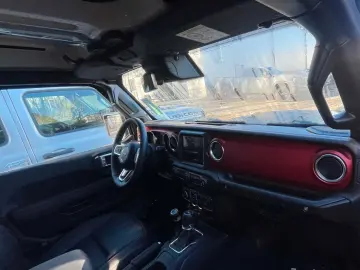 Jeep Wrangler Unlimited Rubicon Motor