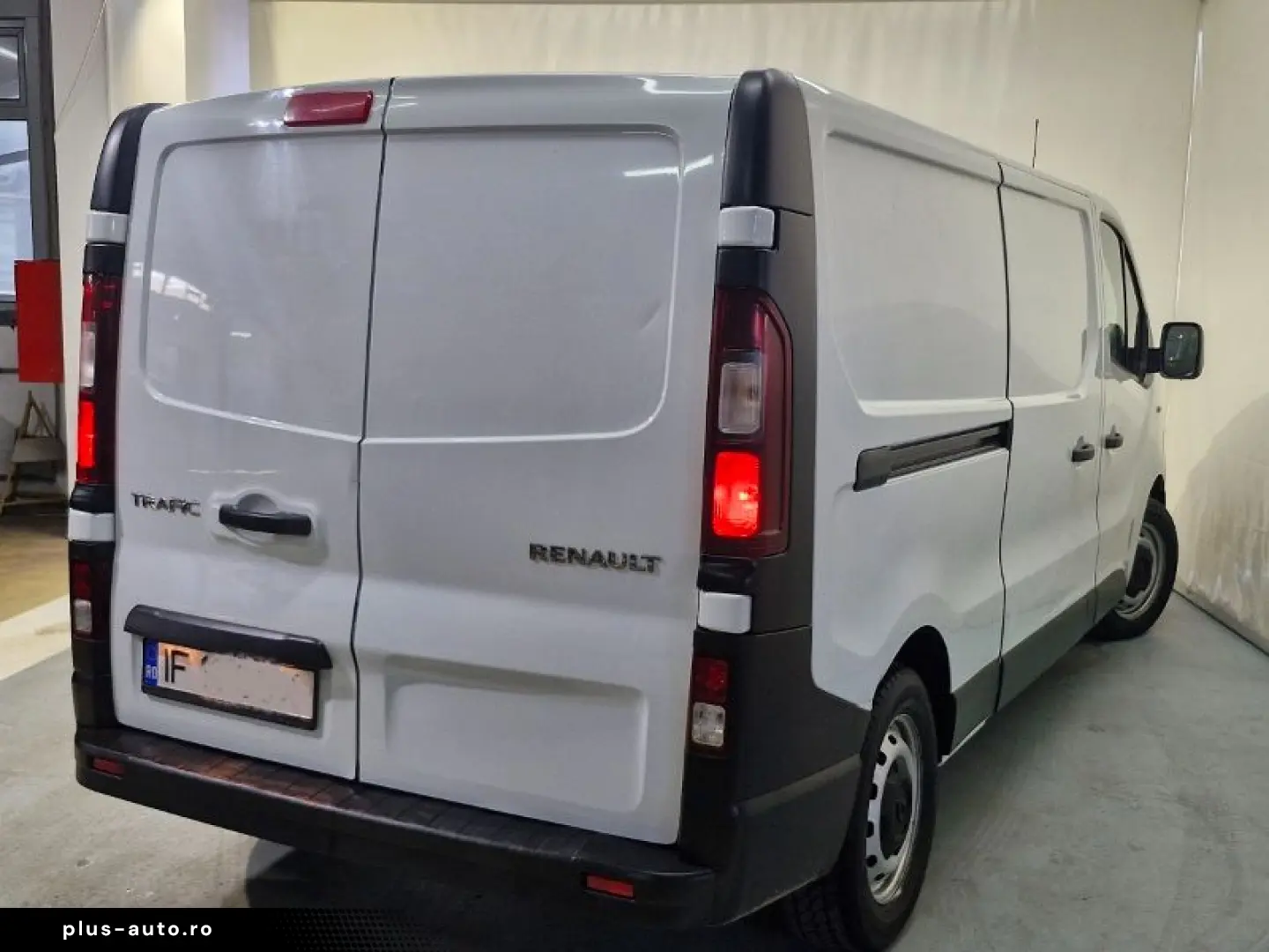 RENAULT TRAFIC 2.0 Blue dCi 145CP L2 Expression