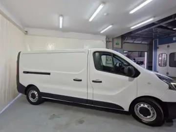 RENAULT TRAFIC 2.0 Blue dCi 145CP L2 Expression