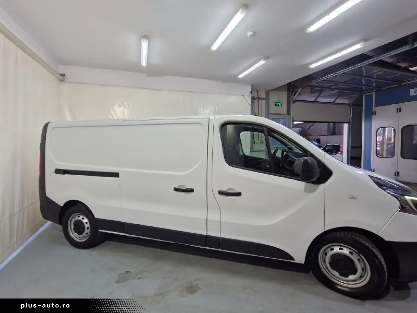 RENAULT TRAFIC 2.0 Blue dCi 145CP L2 Expression