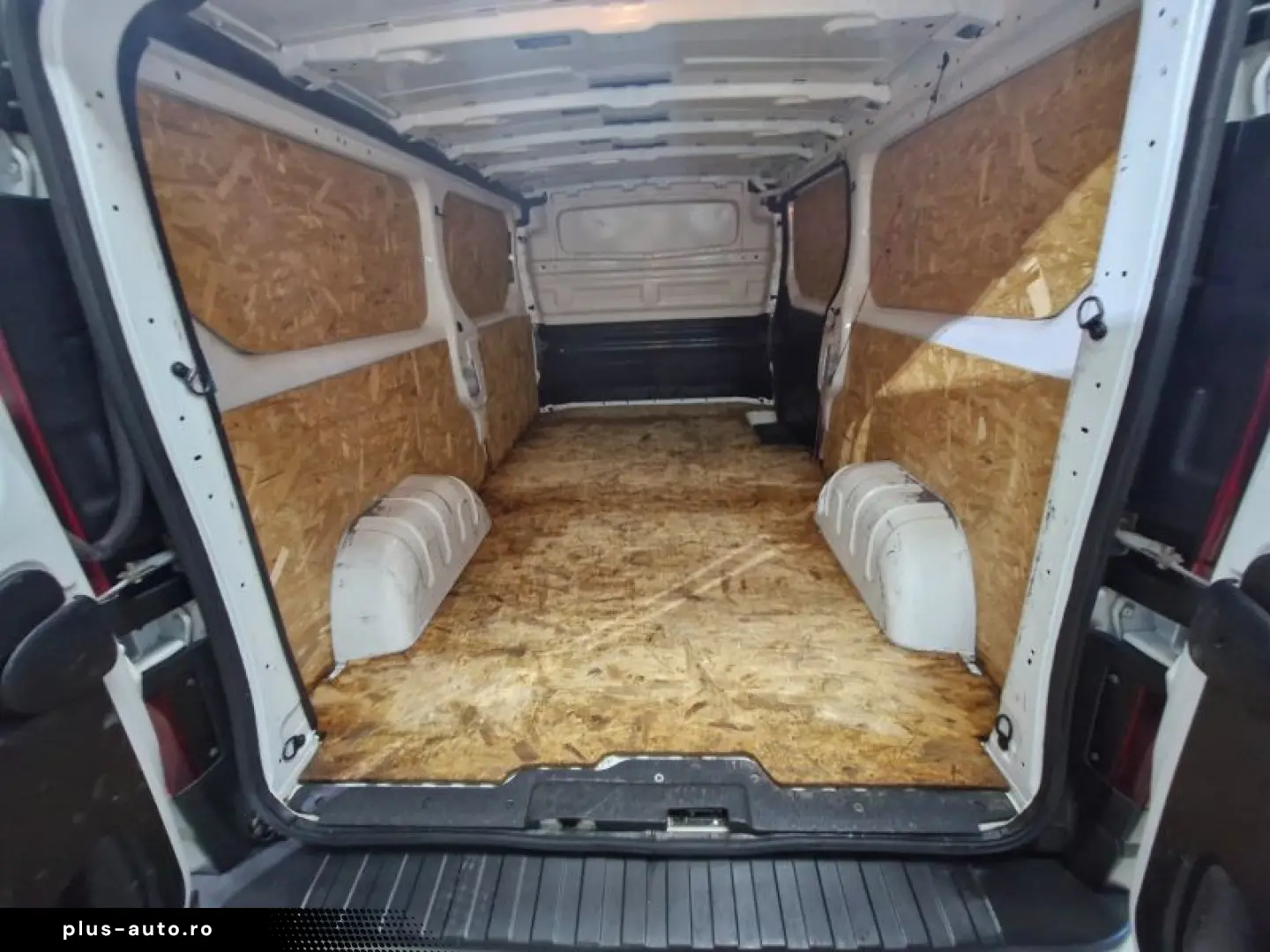 RENAULT TRAFIC 2.0 Blue dCi 145CP L2 Expression