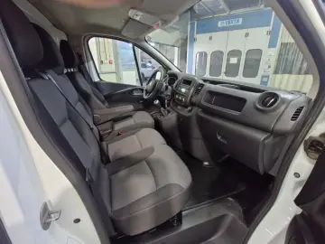 RENAULT TRAFIC 2.0 Blue dCi 145CP L2 Expression