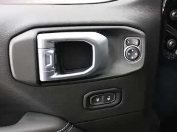 Jeep Wrangler Unlimited Sahara