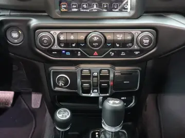 Jeep Wrangler Unlimited Sahara