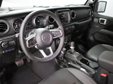 Jeep Wrangler Unlimited Sahara