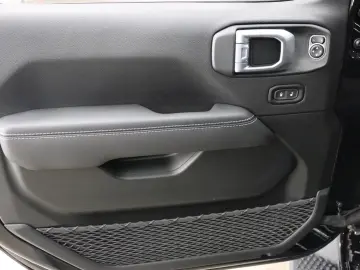 Jeep Wrangler Unlimited Sahara