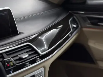 BMW Seria 7 730d xDrive