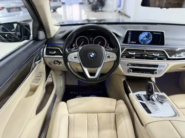 BMW Seria 7 730d xDrive
