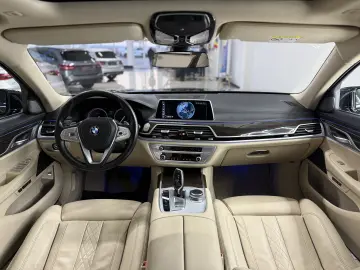 BMW Seria 7 730d xDrive