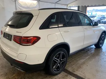 MERCEDES-BENZ GLC 300 e 4M  AMG
