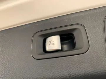 MERCEDES-BENZ GLC 300 e 4M  AMG