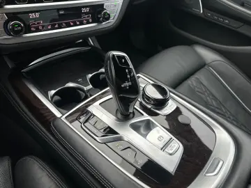 BMW 740Ld xDri Fond-Entertainment Night Vision Laser