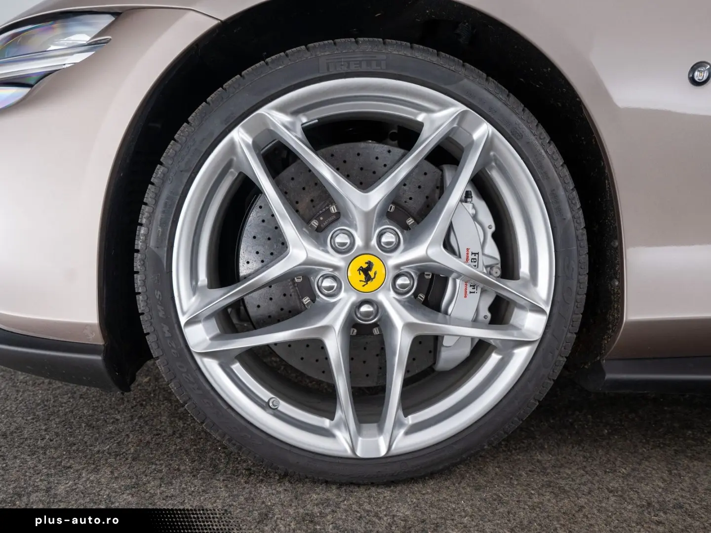 FERRARI Roma Spider FERRARI SINGEN