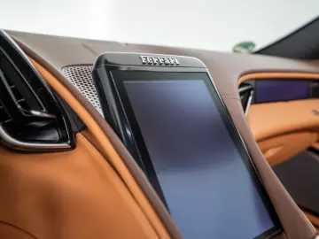 FERRARI Roma Spider FERRARI SINGEN