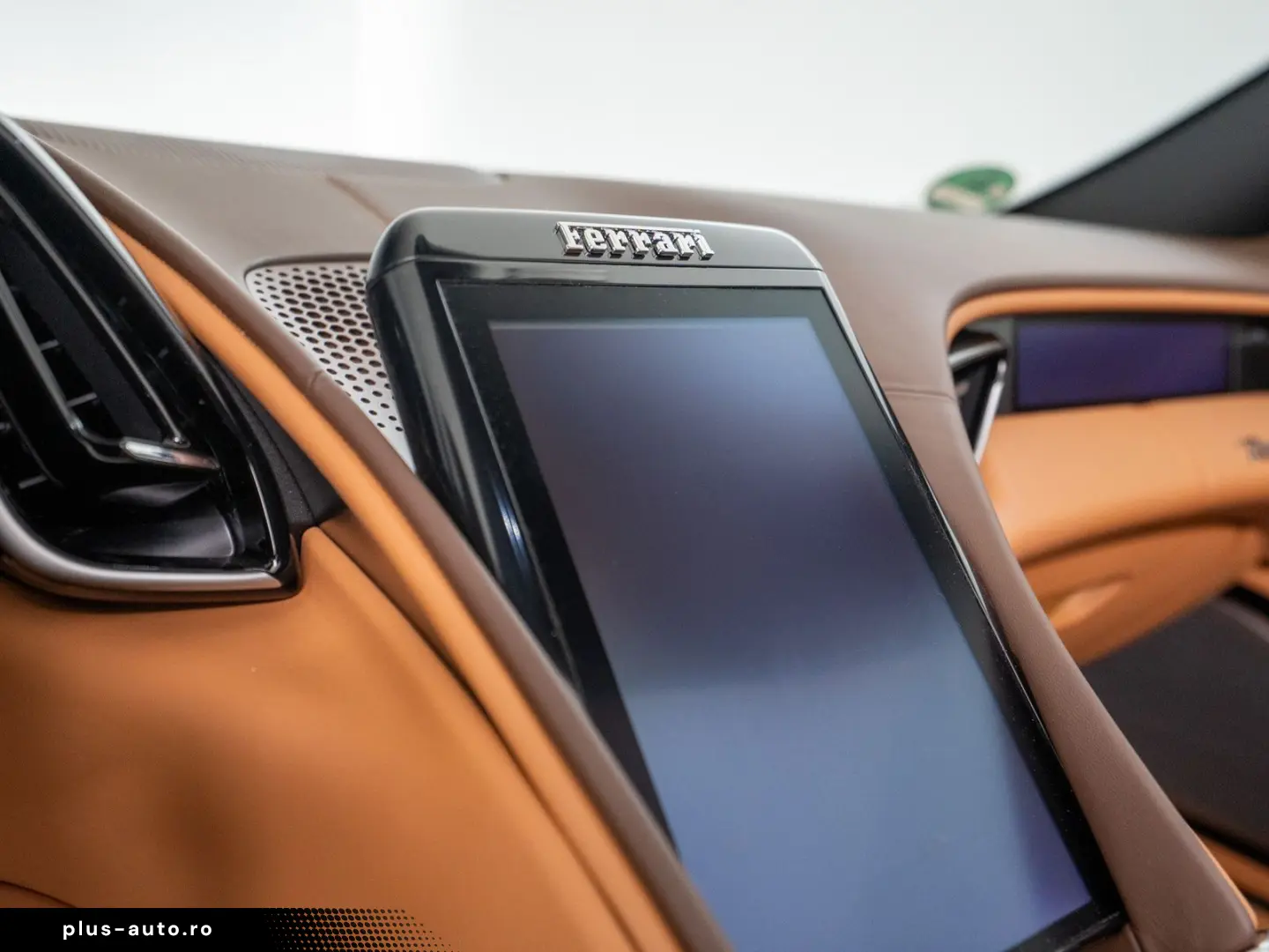 FERRARI Roma Spider FERRARI SINGEN