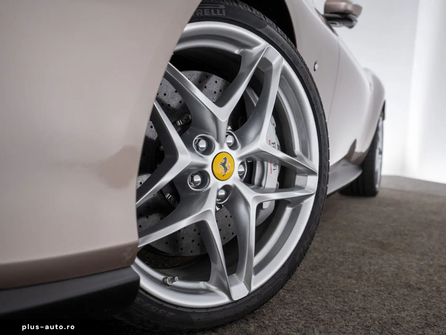 FERRARI Roma Spider FERRARI SINGEN