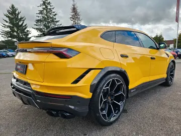 LAMBORGHINI Urus 4.0 V8 Performante