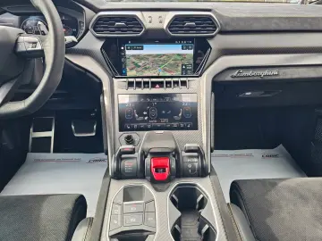 LAMBORGHINI Urus 4.0 V8 Performante