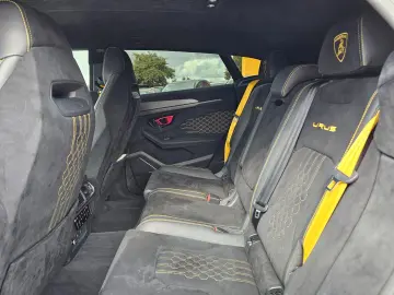 LAMBORGHINI Urus 4.0 V8 Performante