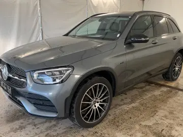 MERCEDES-BENZ GLC 300 e 4M AMG-Line