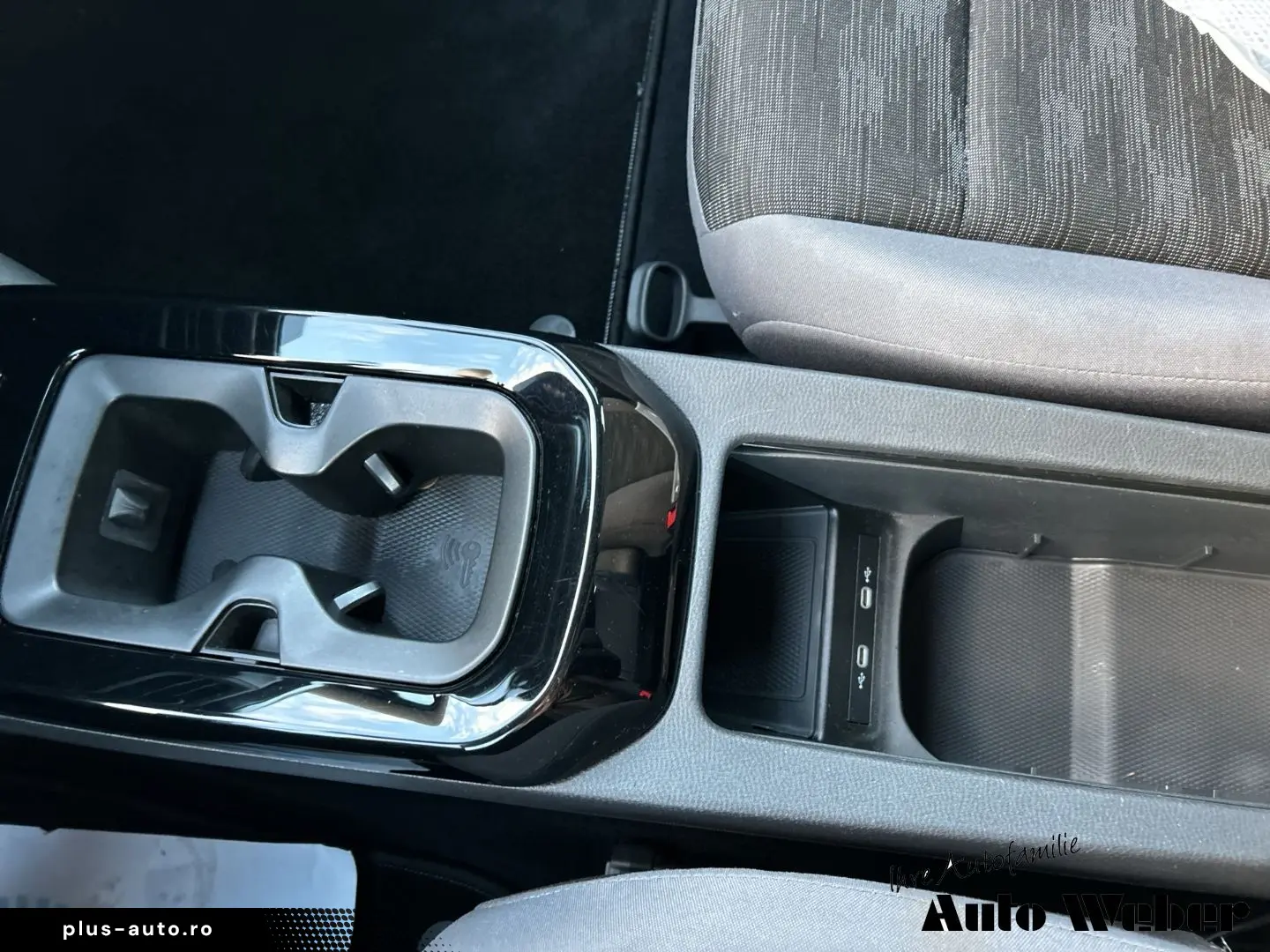 VW ID.4 Pure Performance LED Apple CarPlay Android