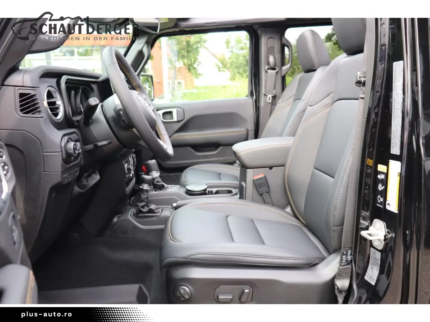 Jeep Wrangler Sahara