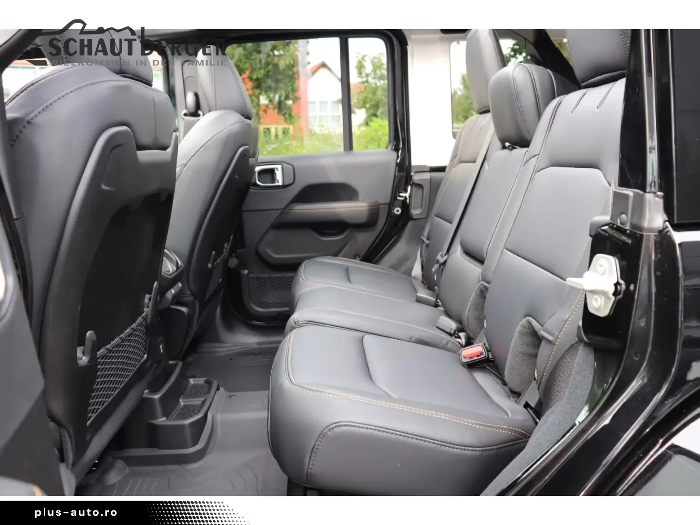 Jeep Wrangler Sahara