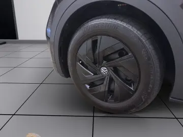 VW ID.4 PURE NAVI KLIMA PDC LED