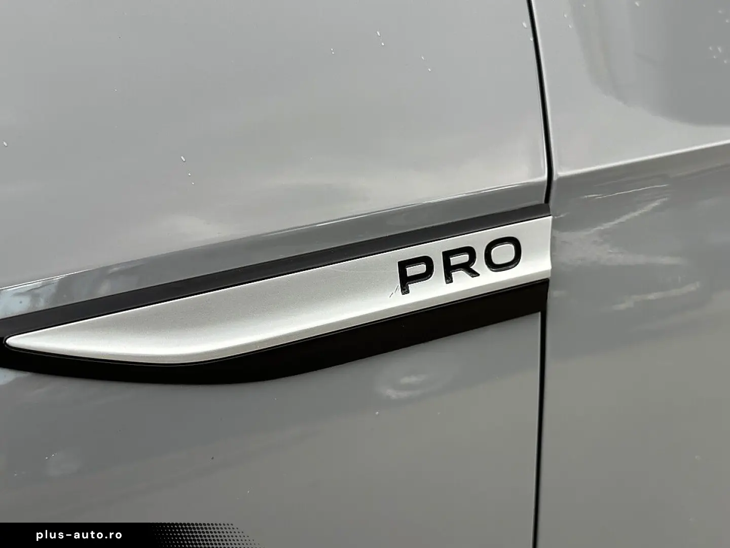 VW ID. 4 Pro Performance   77kWh SZH  Kamera