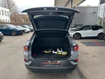VW ID. 4 Pro Performance   77kWh SZH  Kamera