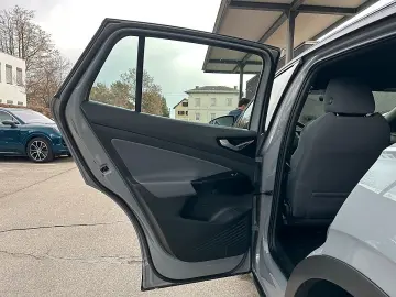 VW ID. 4 Pro Performance   77kWh SZH  Kamera