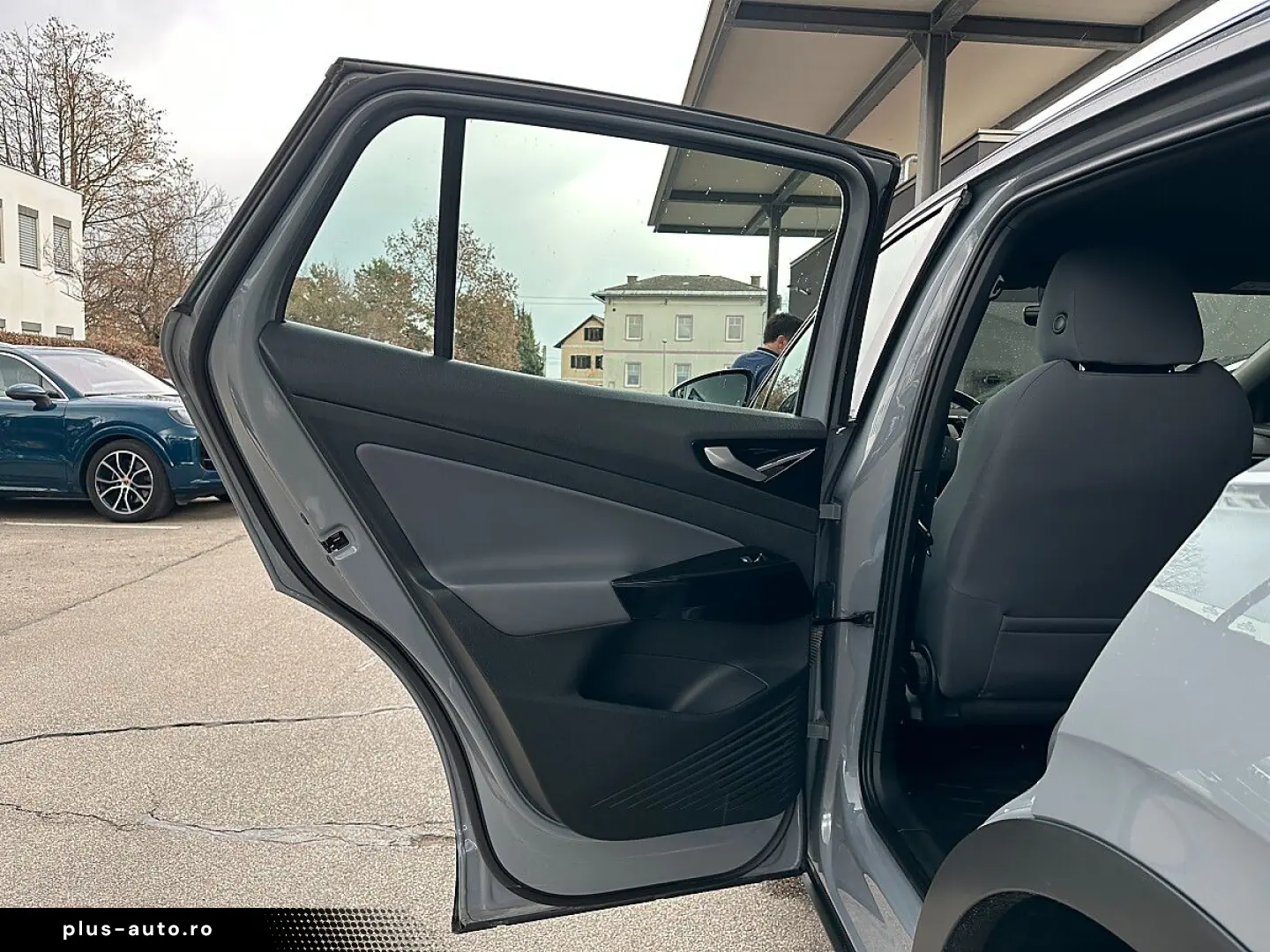 VW ID. 4 Pro Performance   77kWh SZH  Kamera