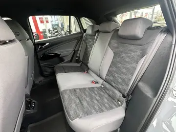 VW ID. 4 Pro Performance   77kWh SZH  Kamera