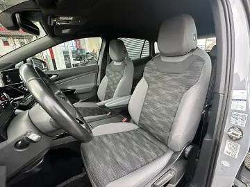 VW ID. 4 Pro Performance   77kWh SZH  Kamera