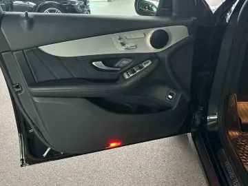 MERCEDES-BENZ GLC 300 de 4M AMG Line