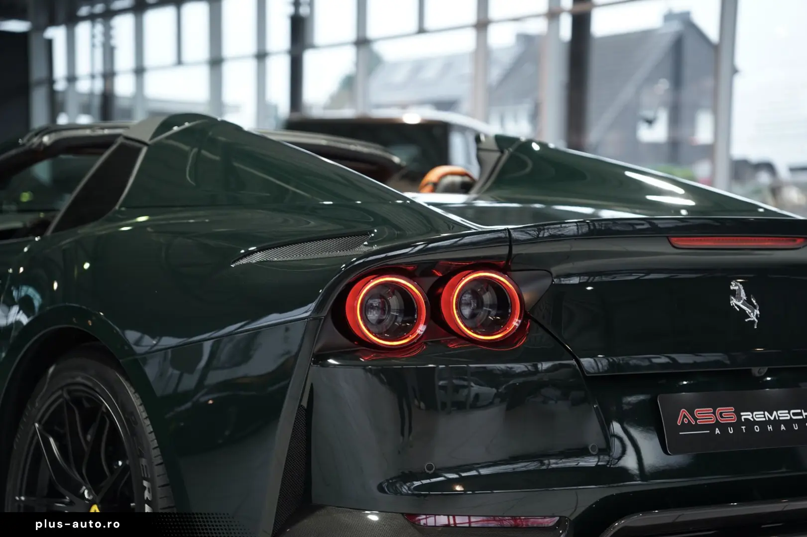 FERRARI 812 GTS  Carbon