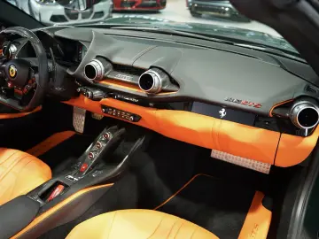 FERRARI 812 GTS  Carbon