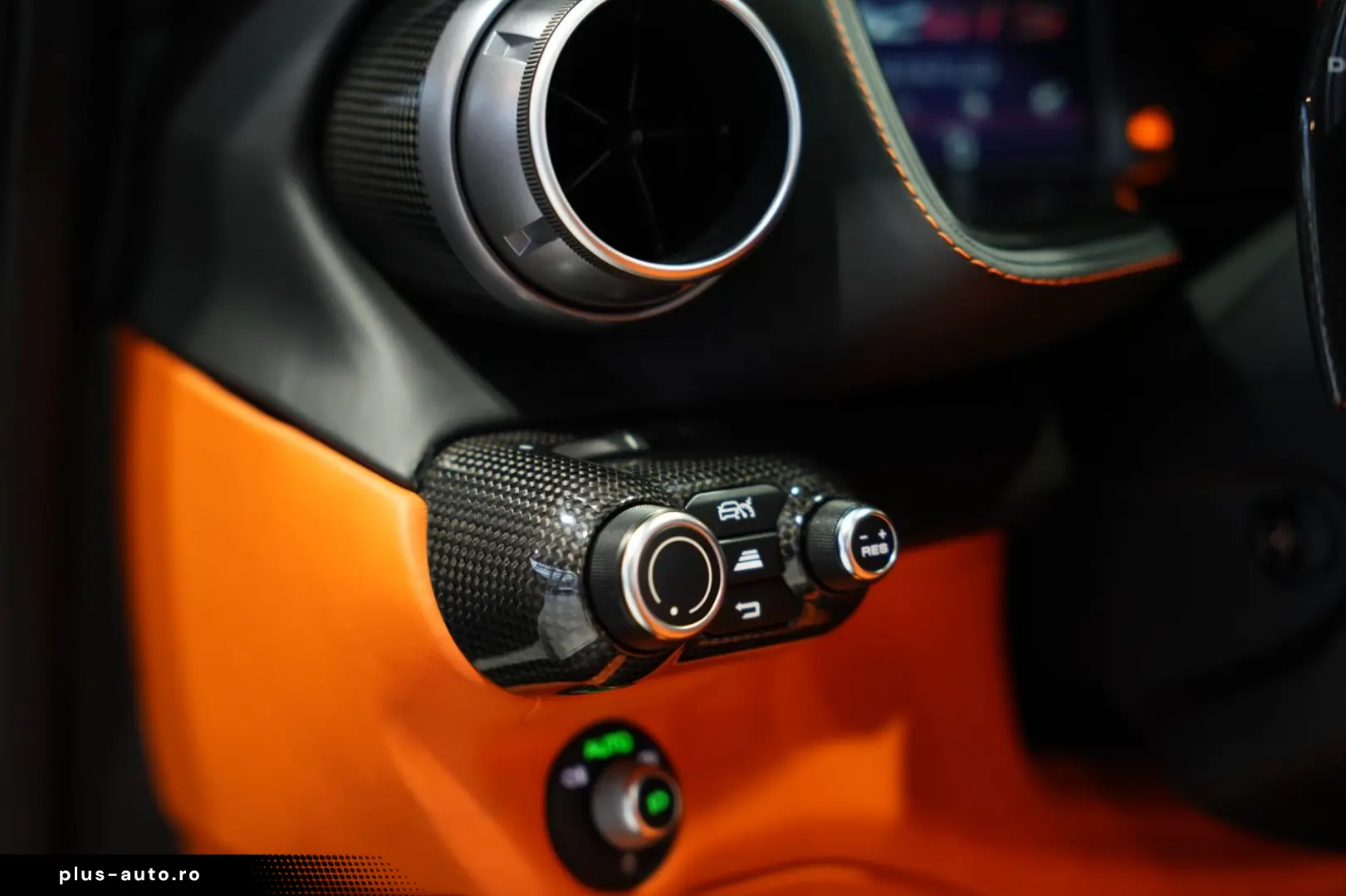 FERRARI 812 GTS  Carbon