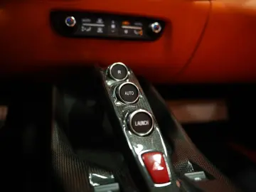 FERRARI 812 GTS  Carbon