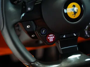 FERRARI 812 GTS  Carbon