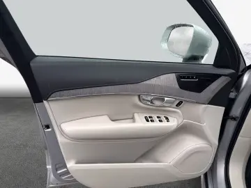 VOLVO XC90 B5 B AWD Plus Bright