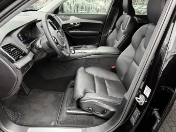 VOLVO XC90 B5 Benzin Core AWD 7-Sitzer StandHZG Harman